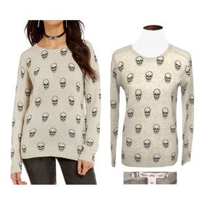 Chelsea & violet beige skull print sweater